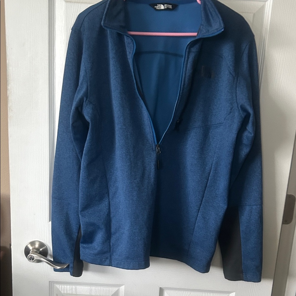 Men’s The North Face Blue Half-Zip Pullover - Picture 4 of 7